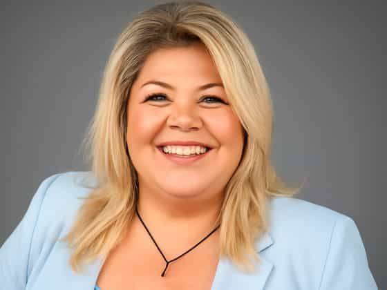 Urzila Carlson - Fatty On A Yacht